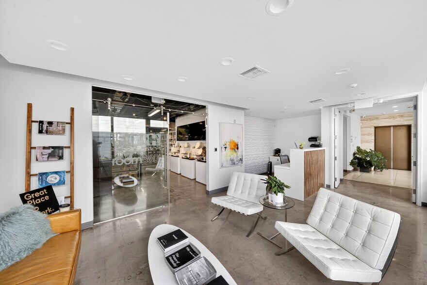 More Photos Of 7630 Biscayne Blvd, Miami Office For Lease