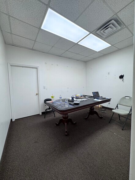 More Photos Of 480 Century Dr, Salt Lake City Showroom For Sale