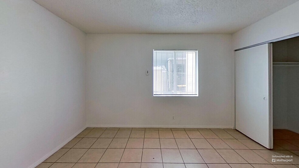 More Photos Of 833 Bruce St, Las Vegas Apartments For Sale