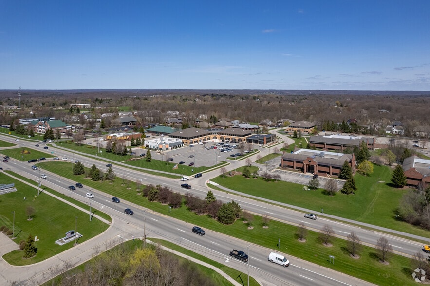 More Photos Of 1600 E Beltline Ave NE, Grand Rapids Storefront Retail Office For Lease