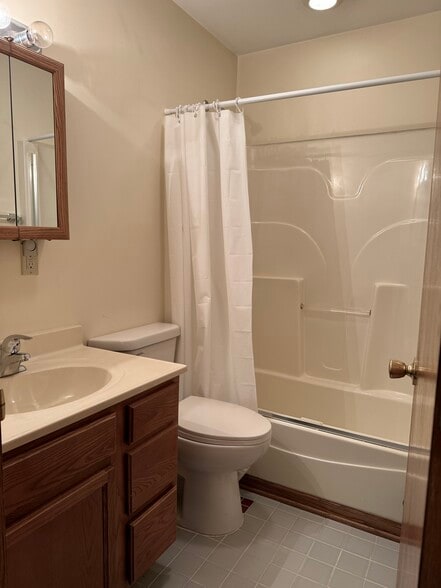 More Photos Of 5920 Waite St, Merrillville Religious Facility For Sale