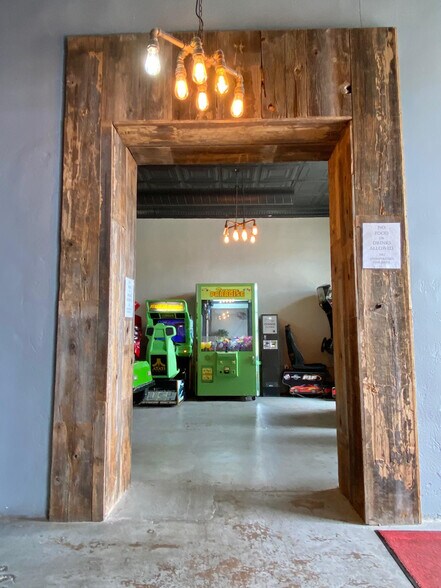 More Photos Of 111 E Archer St, Jacksboro Restaurant For Lease