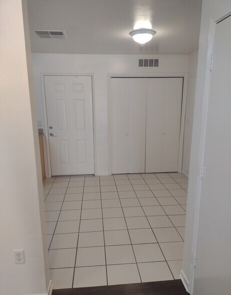 More Photos Of 331 Pacheco Rd, Bakersfield Apartments For Sale