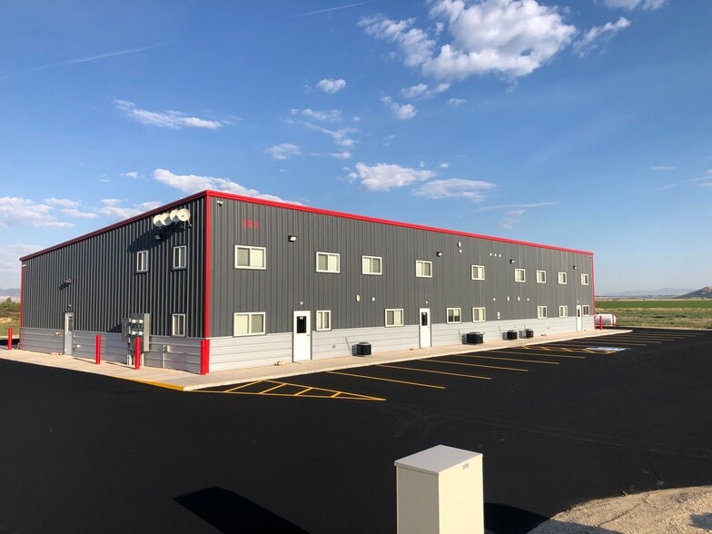 Primary Photo Of 301 N 1300 E, Lewiston Flex For Lease