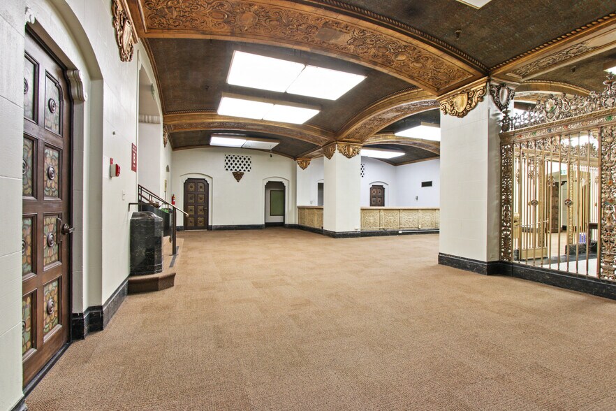 More Photos Of 855 S Hill St, Los Angeles Office For Lease