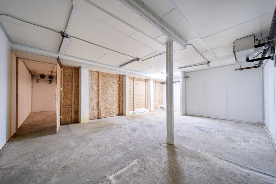 More Photos Of 624 S Santa Anita Ave, Arcadia Storefront Retail Residential For Lease