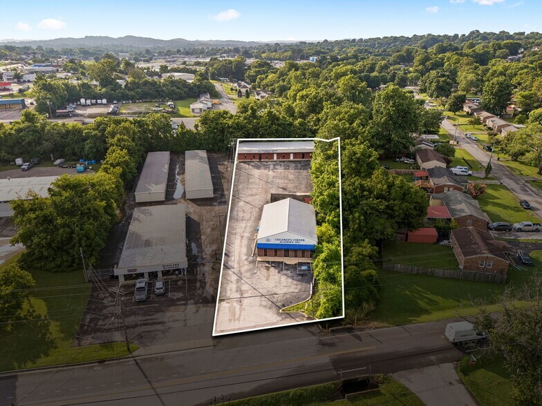 Primary Photo Of 2400 Highland Ave, Columbia Daycare Center For Sale