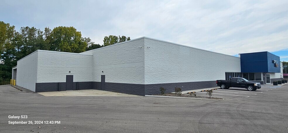 More Photos Of 2630 E Grand River Ave, Howell Self Storage For Sale