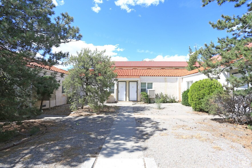 More Photos Of 1811 Lead Ave SE, Albuquerque Apartments For Sale