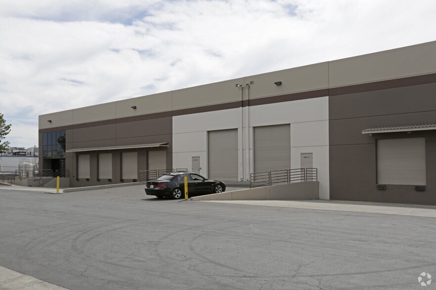 More Photos Of 720 E Lambert Rd, La Habra Truck Terminal For Lease