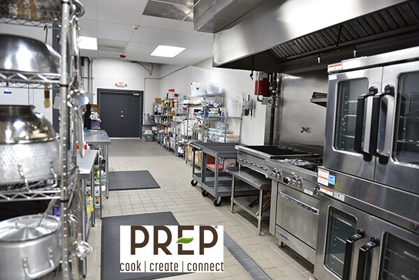 More Photos Of 3781 Presidential Pkwy, Atlanta Restaurant For Lease