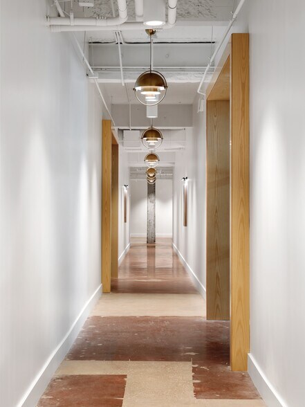 More Photos Of 3201 Allen Pky, Houston Storefront Retail Office For Lease