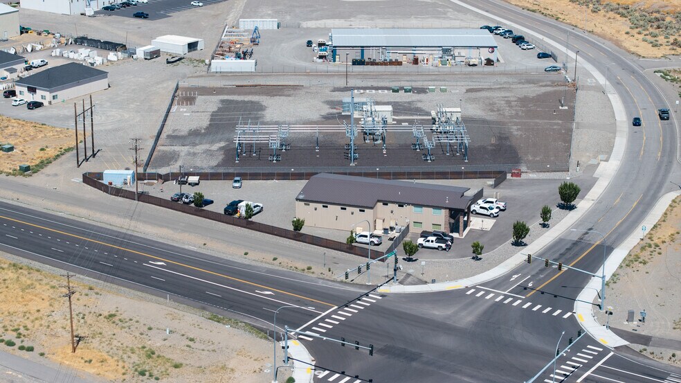 More Photos Of 2011 Hagen Rd, Richland Manufacturing For Sale