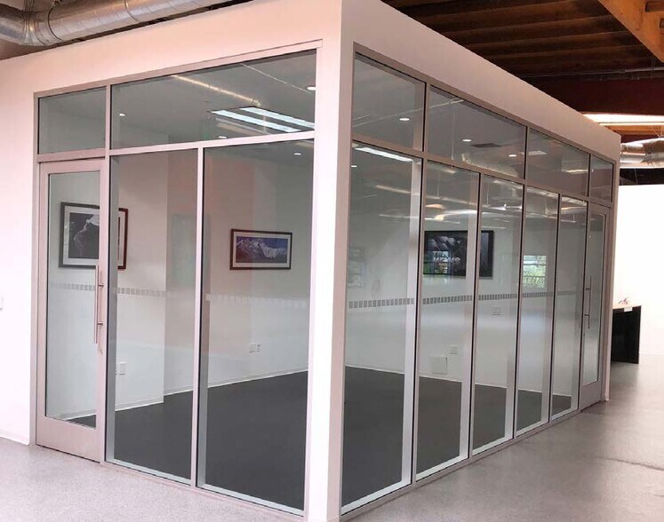 More Photos Of 5930 W Jefferson Blvd, Los Angeles Loft Creative Space For Lease