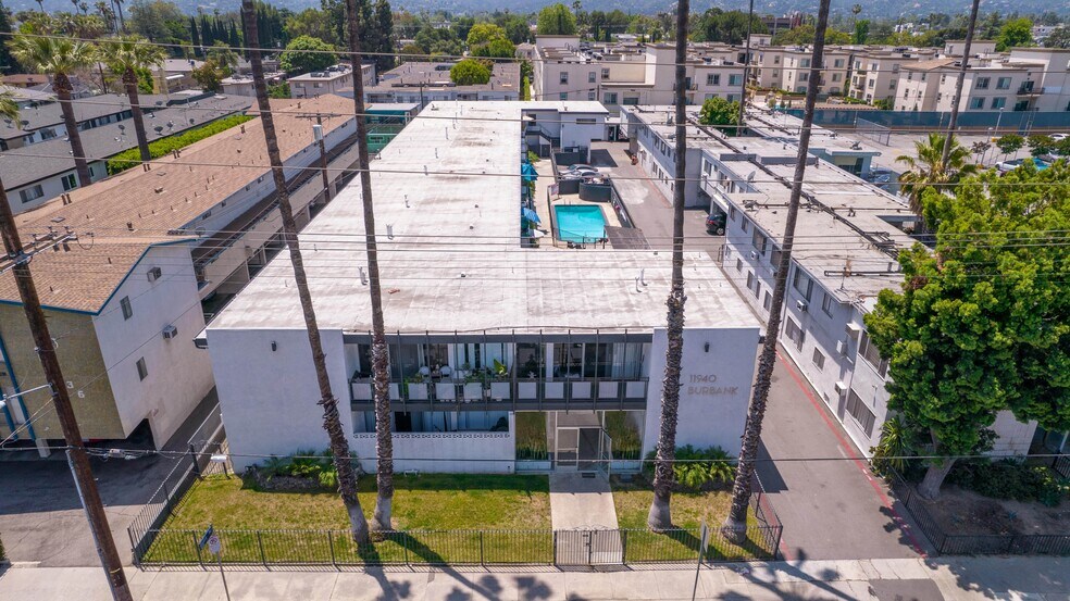 More Photos Of 11940 Burbank Blvd, Valley Village Apartments For Sale