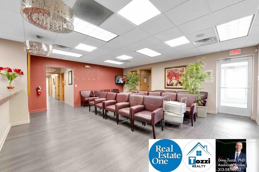 More Photos Of 27253 Van Dyke Ave, Warren Medical For Lease