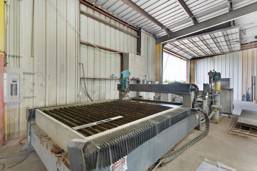 More Photos Of 14733 E State Hwy 11, Como Warehouse For Sale