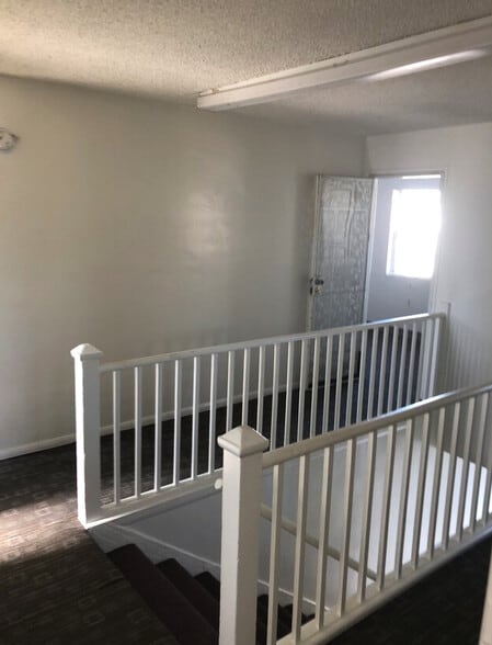 More Photos Of 2048-2050 W Florence Ave, Los Angeles Office For Sale
