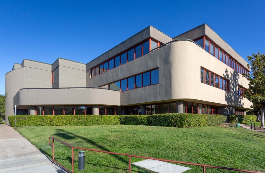 More Photos Of 1701 Novato Blvd, Novato Office For Lease
