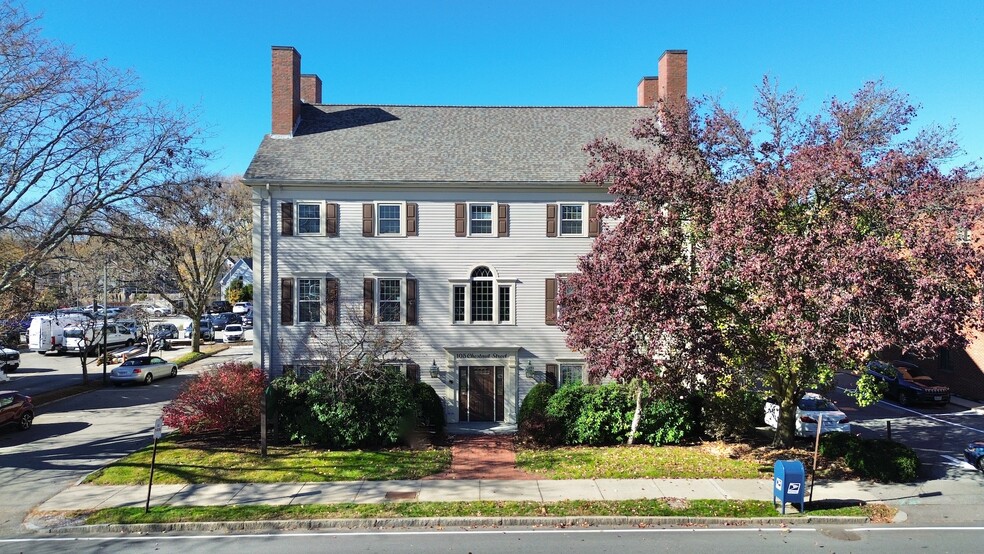 Primary Photo Of 105 Chestnut St, Needham Medical For Sale