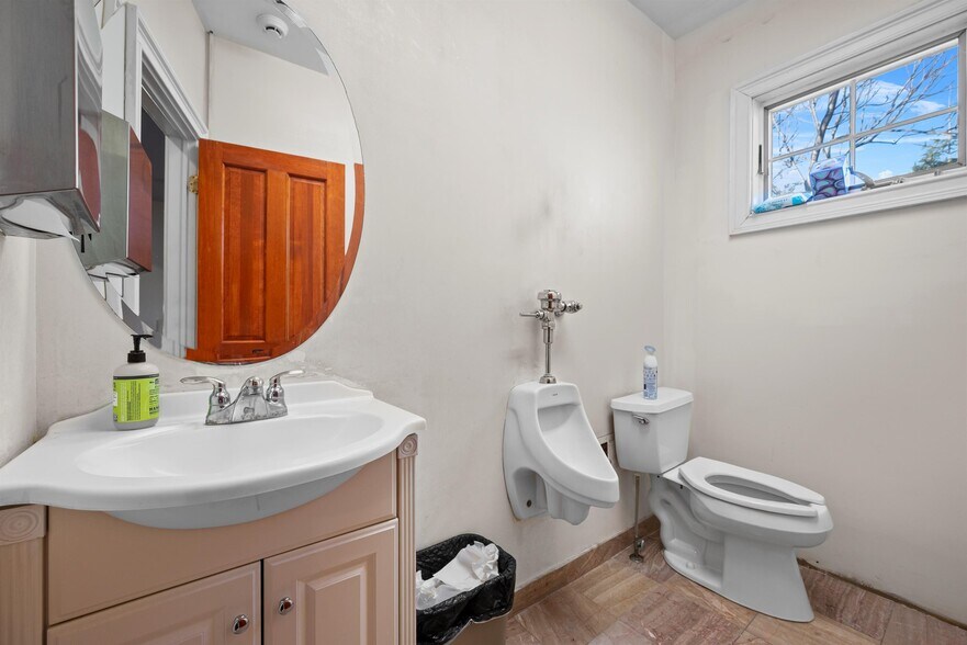 More Photos Of 1195 State Route 208, Monroe Unknown For Lease