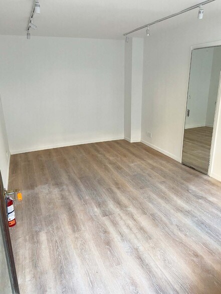 More Photos Of 1031 Lexington Ave, New York Apartments For Lease