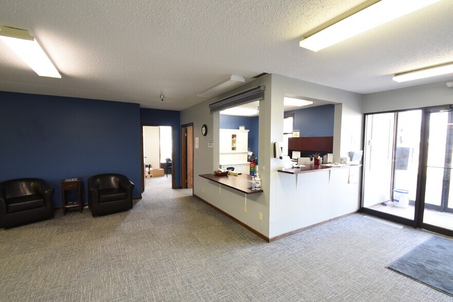 More Photos Of 1720 3rd Ave N, Fargo Distribution For Sale