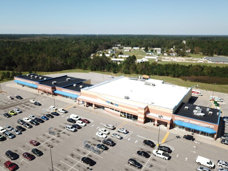 More Photos Of 5102 N.C. Highway 87 S, Fayetteville Unknown For Lease