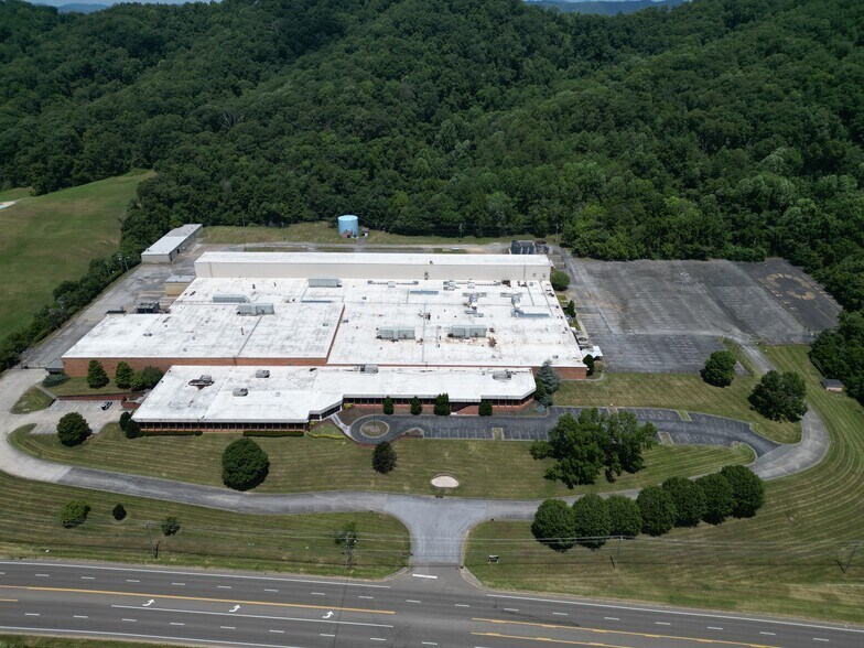 More Photos Of 7500 US 11 W, Rogersville Manufacturing For Lease