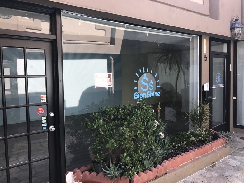 More Photos Of 265 S Robertson Blvd, Beverly Hills Restaurant For Lease