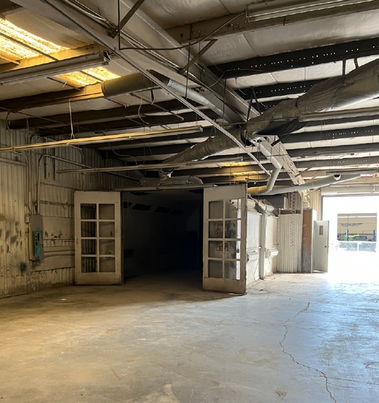 More Photos Of 643 Quarry Rd, San Carlos Industrial For Lease