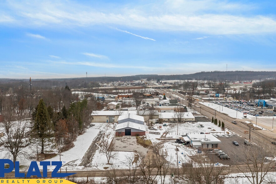 More Photos Of 50 Drummond Ave, Hubbard Warehouse For Lease