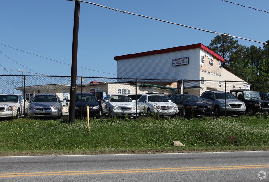 Primary Photo Of 1810 Fay St, Durham Auto Repair For Lease