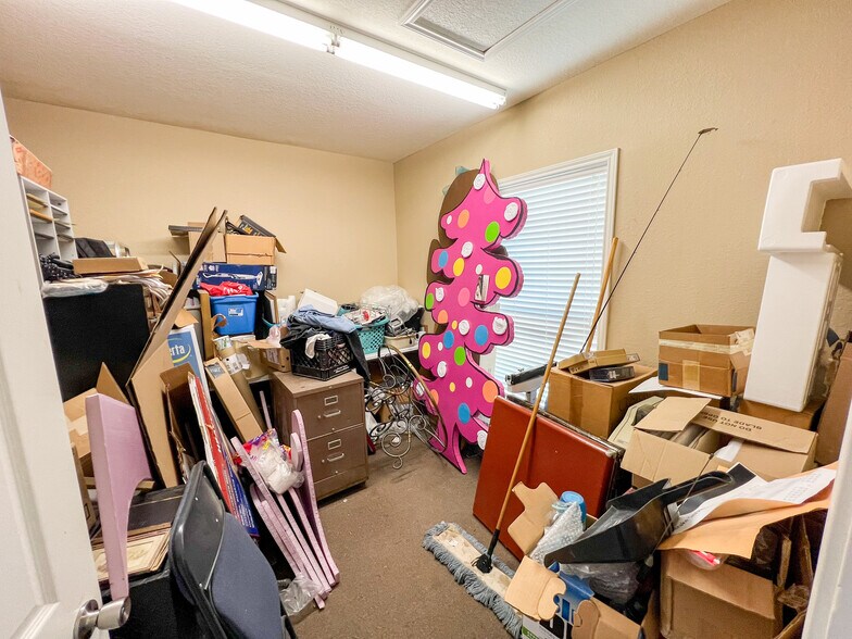 More Photos Of 1307 US-84, Coleman Warehouse For Sale