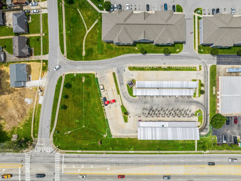 More Photos Of 4860 Cane Run Rd, Louisville Carwash For Sale