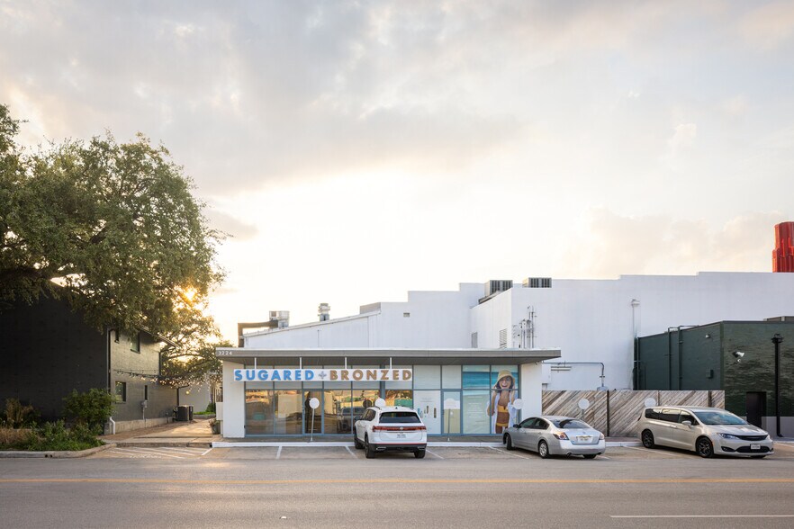 More Photos Of 1201 Westheimer Rd, Houston Unknown For Lease