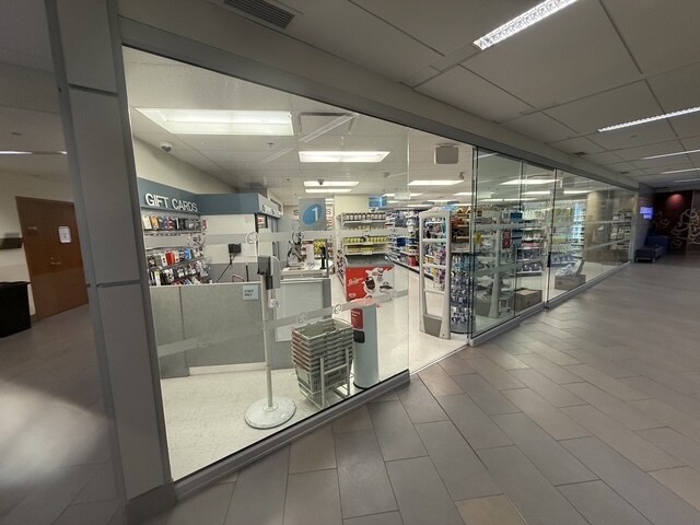 Primary Photo Of 9750 140 St, Surrey Hospital For Lease