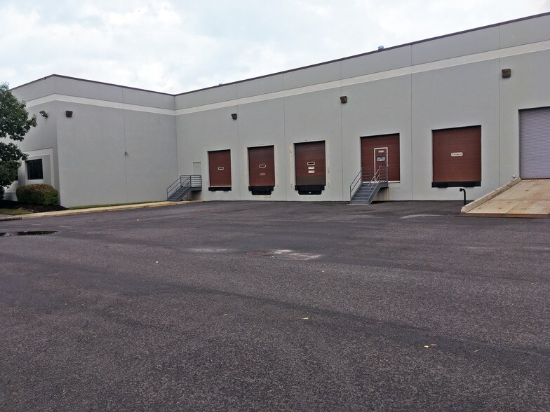 More Photos Of 12101-12119 Indian Creek Ct, Beltsville Flex For Lease