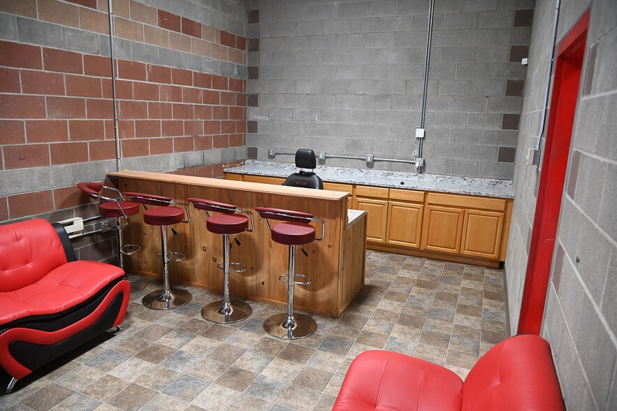 More Photos Of 163 Reagan Ln #4 & 5, Eatonville Specialty For Sale