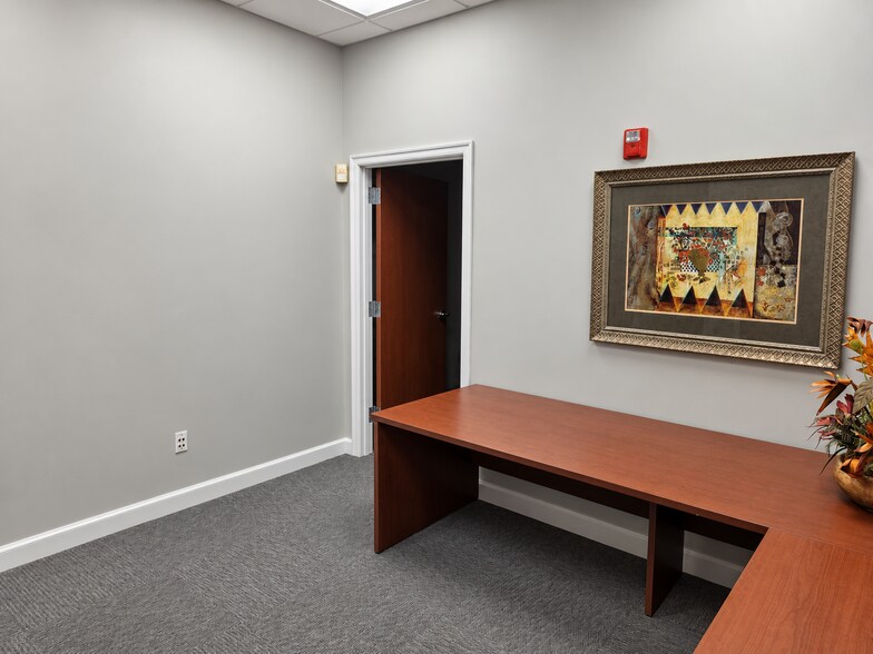 More Photos Of 465 W Warren Ave, Longwood Medical For Sale