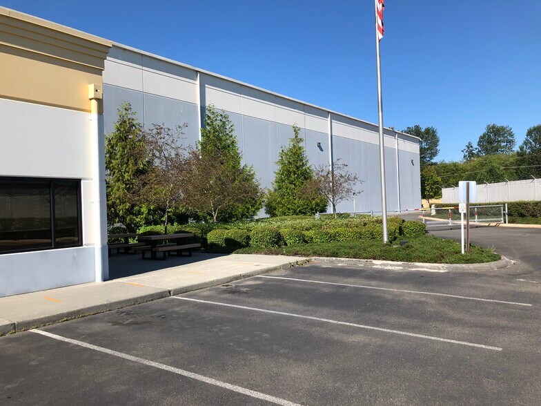 More Photos Of 2615 94th St SW, Everett Manufacturing For Lease