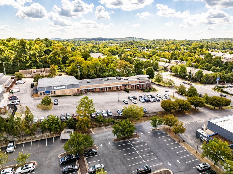 More Photos Of 5714 Edmondson Pike, Nashville Freestanding For Sale