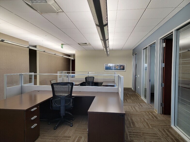 More Photos Of 3999 E Inland Empire Blvd, Ontario Office For Lease