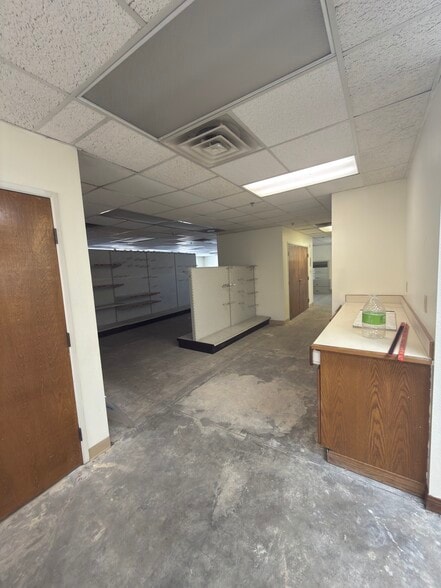 More Photos Of 22379 Eyota, Apple Valley Service For Lease