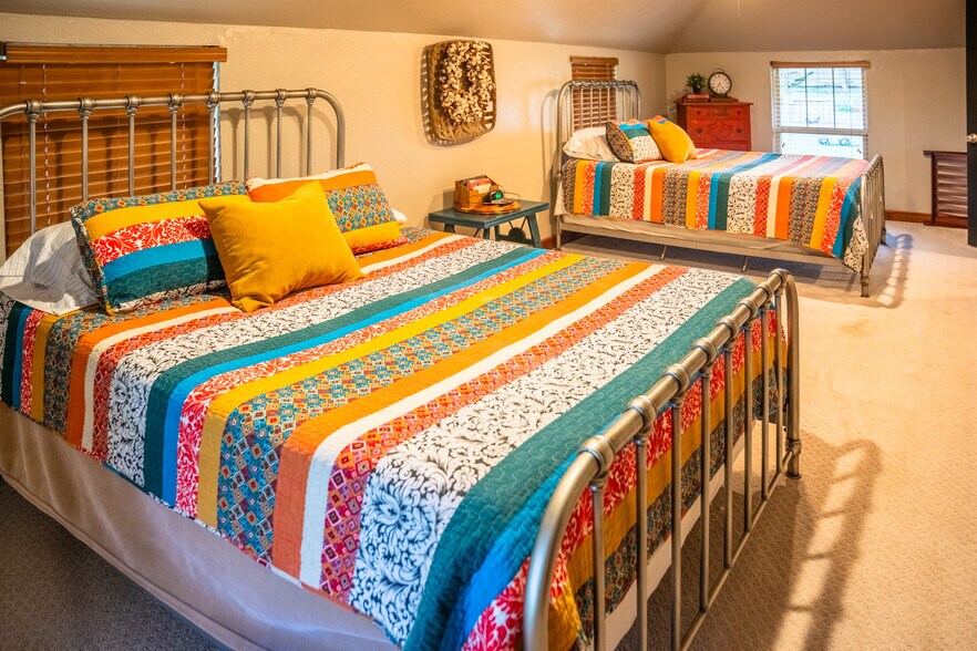More Photos Of 1002 Old 66 Rd, Hydro Land For Sale