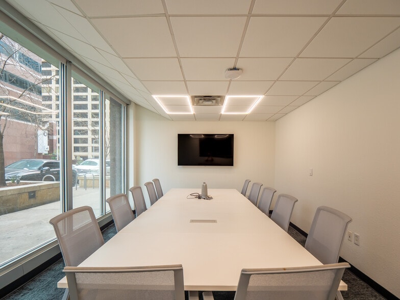 More Photos Of 720 Brazos St, Austin Office For Lease