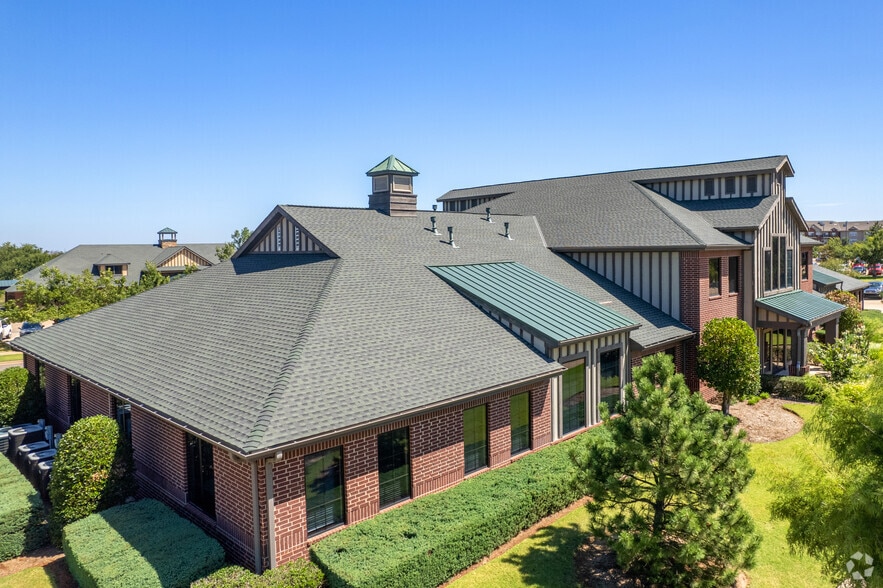 More Photos Of 755 W Covell Rd, Edmond Medical For Lease
