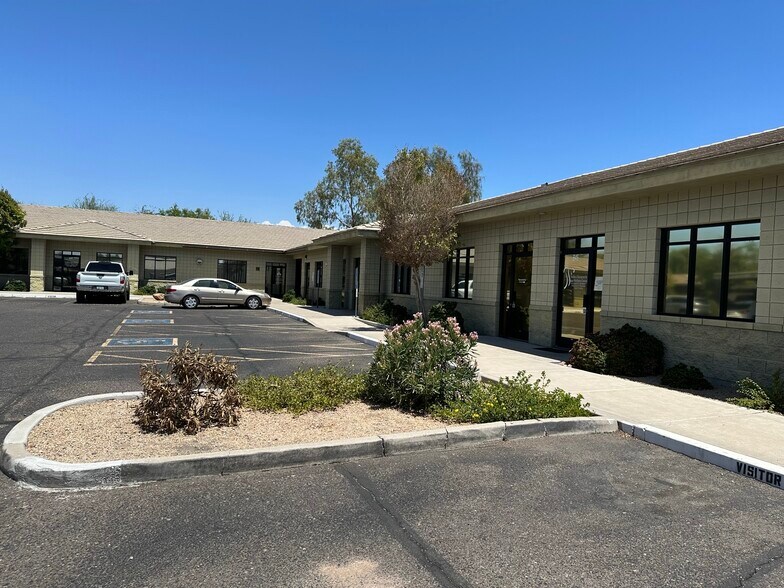 More Photos Of 18001 N 79th Ave, Glendale Unknown For Lease