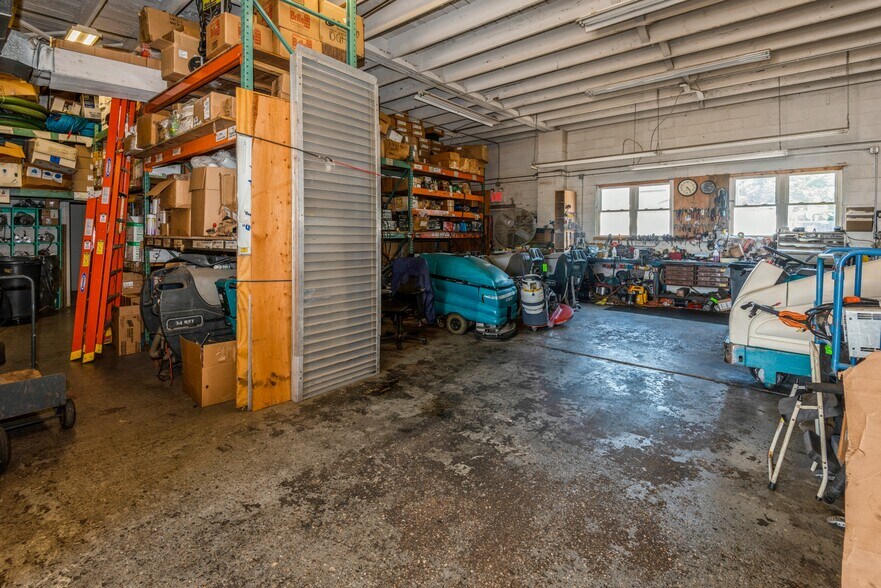 More Photos Of 41 Degnon Blvd, Bay Shore Manufacturing For Sale