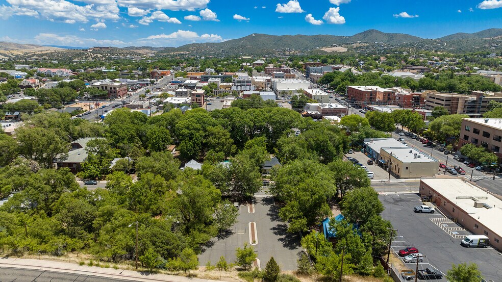 More Photos Of 325 W Gurley St, Prescott Office Residential For Lease